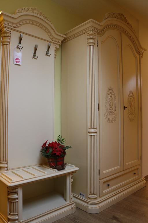 Hotel Astoria Satu Mare Phòng bức ảnh